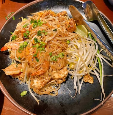 Shrimp Pad Thai - Ssong Thai